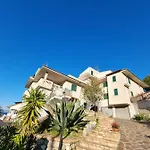 Apartment I Giardini Del Castello 5
