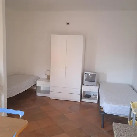 شقة I Giardini Del Castello 5 مانداتوريتشو