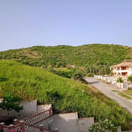 I Giardini Del Castello 5 شقة مانداتوريتشو